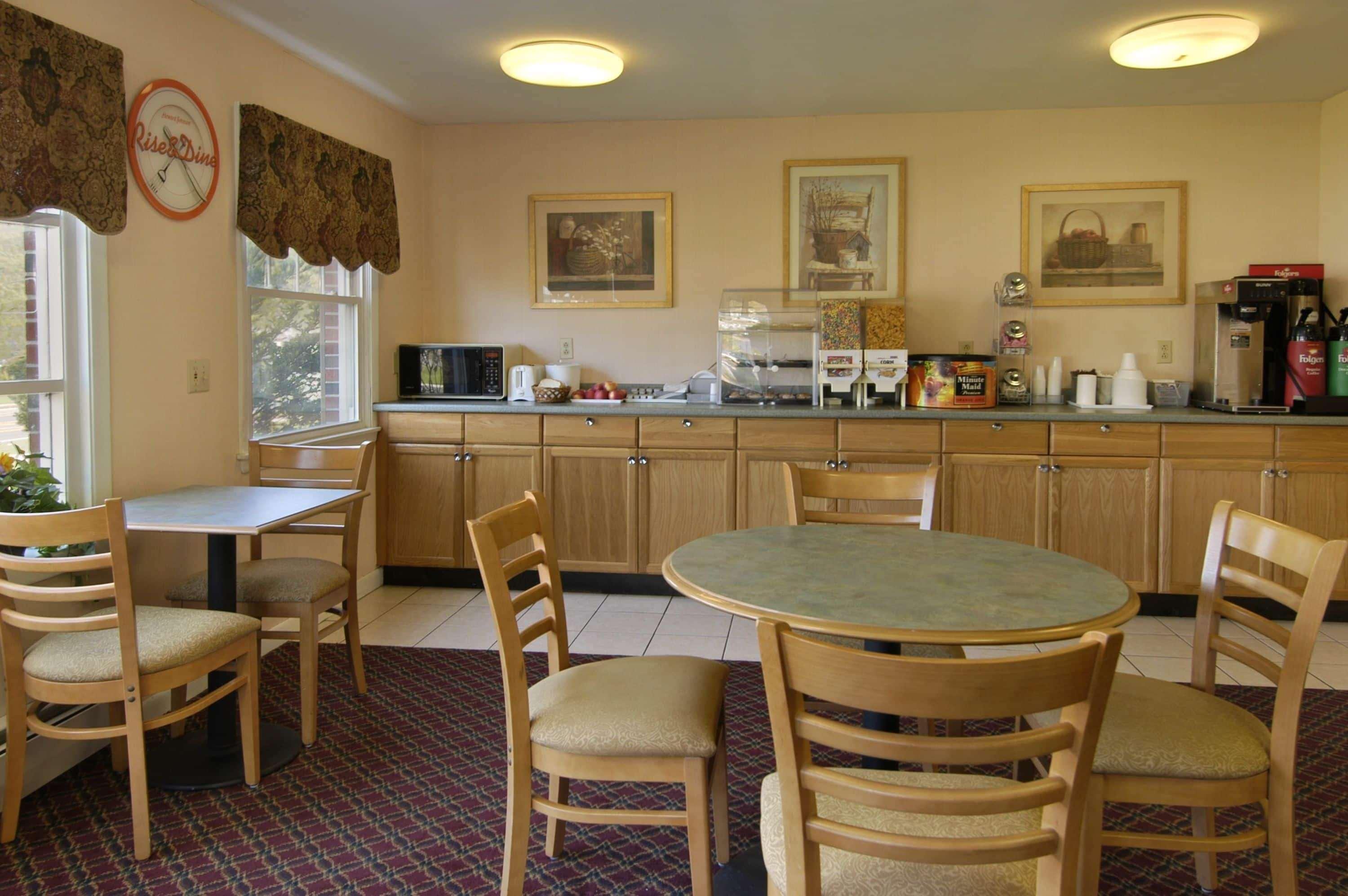 Howard Johnson By Wyndham Williamstown Buitenkant foto